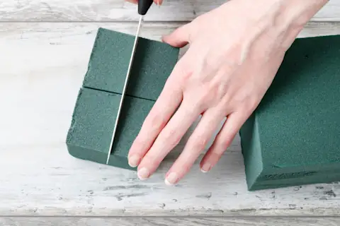Mx Blog - The Best Professional Flower Tools for Your Business - Floral base tools, floral foam