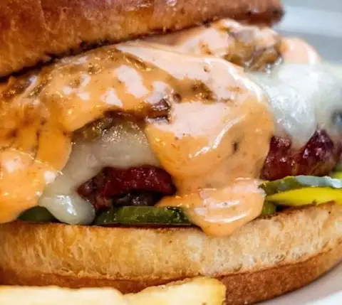 CxBlog-DD-LA-Burgers-Messhall