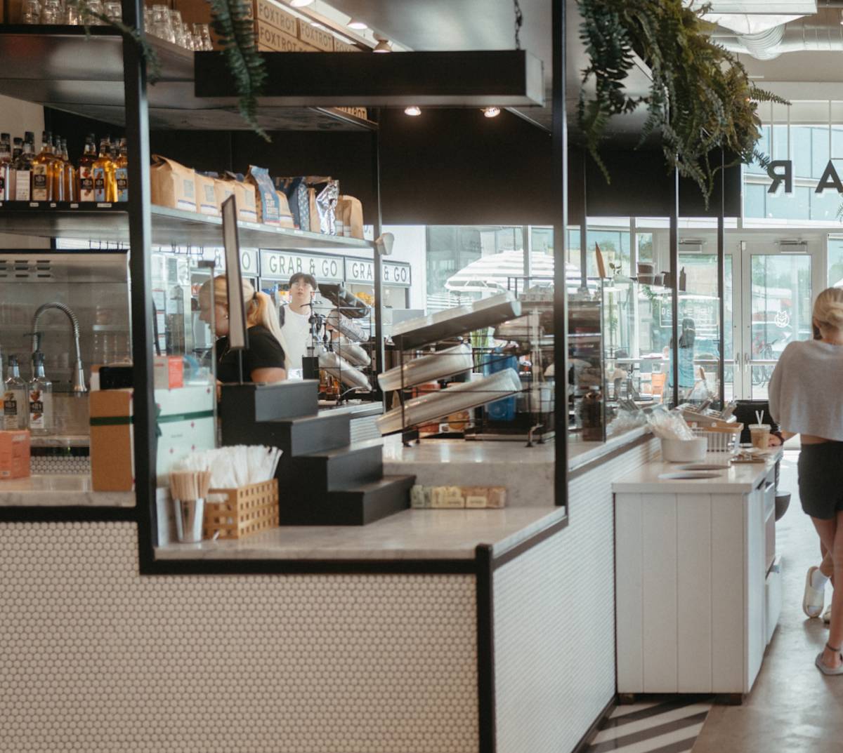 LC-hero-1208x1080-v51.01-Integration-Onboarding