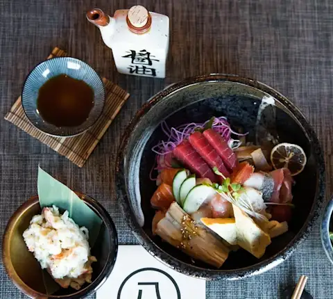 sushi hachi - chirashi