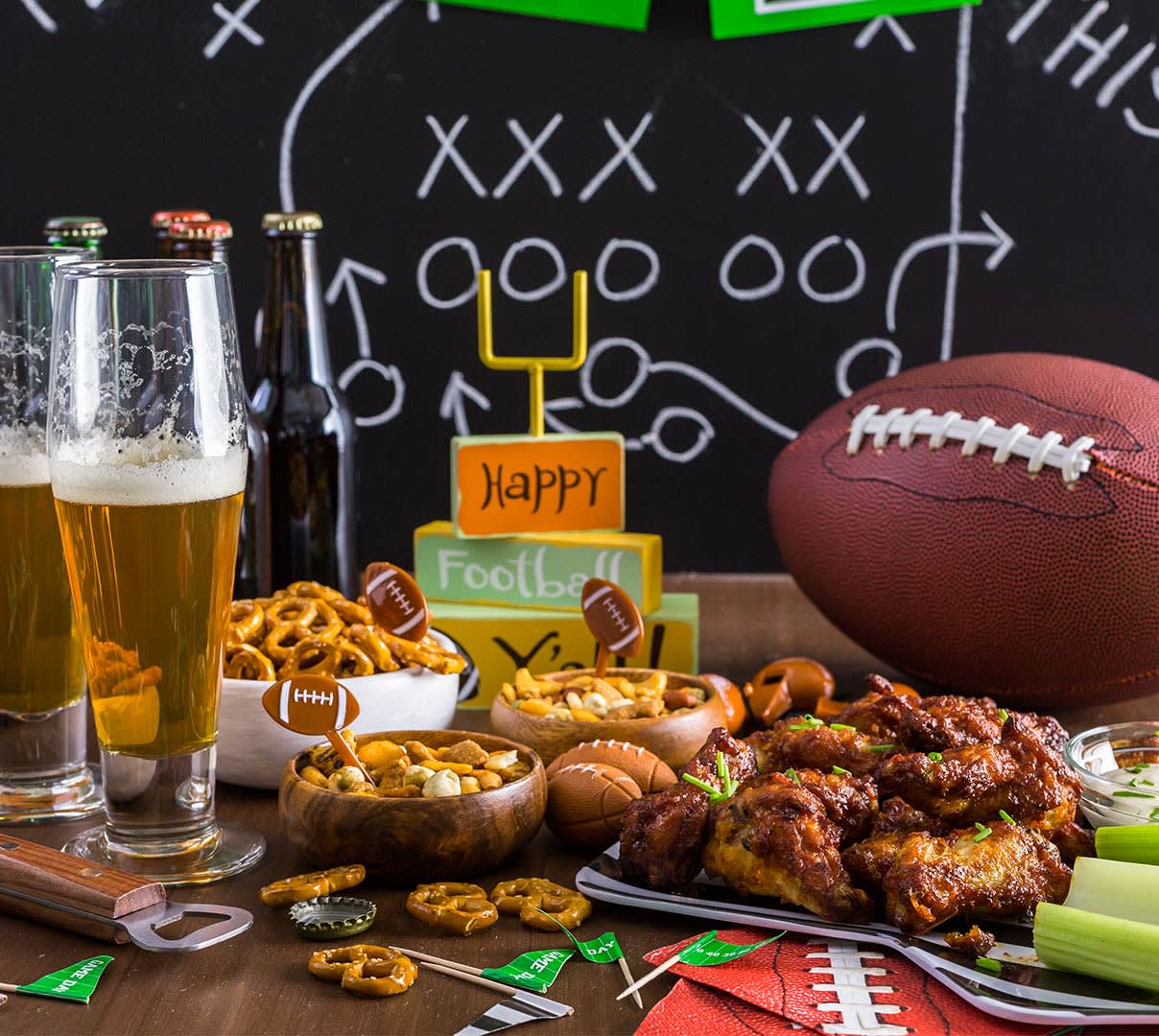 Mx Blog (US/CA/AU/NZ)- The Best Football Promo Ideas for Bars and Restaurants - football and beer