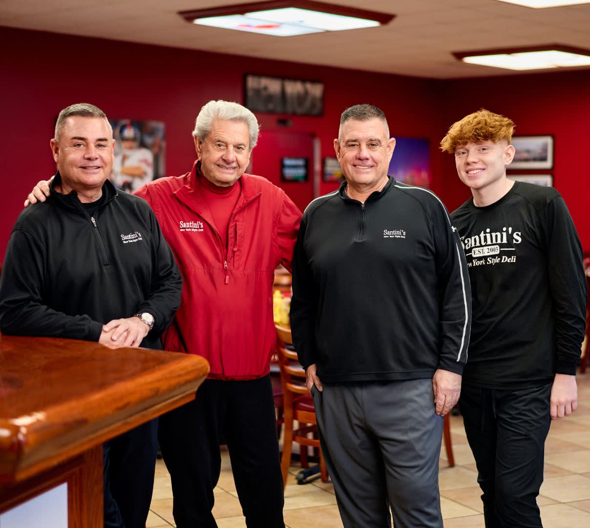 Mx - Santinis - family owners