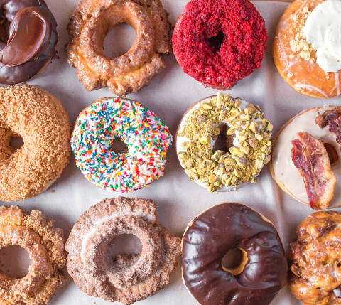 BestBakeriesChicago DoRiteDonuts donuts article