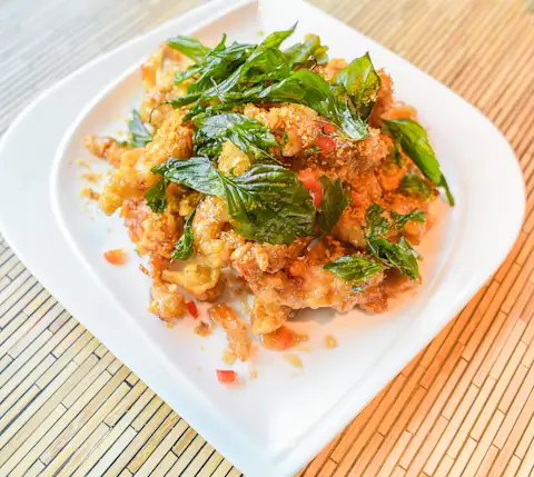 BestThaiSeattle BaiTong crispygarlicchicken article