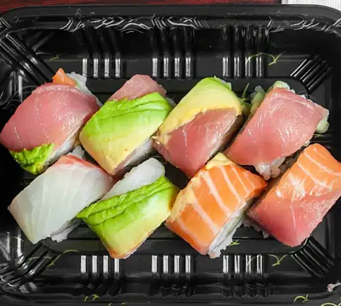 SUSHI X - rainbow roll