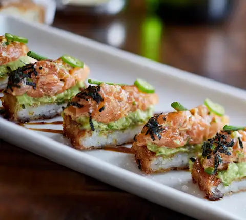 AntoniPorowski TheSmith spicysalmontartare article