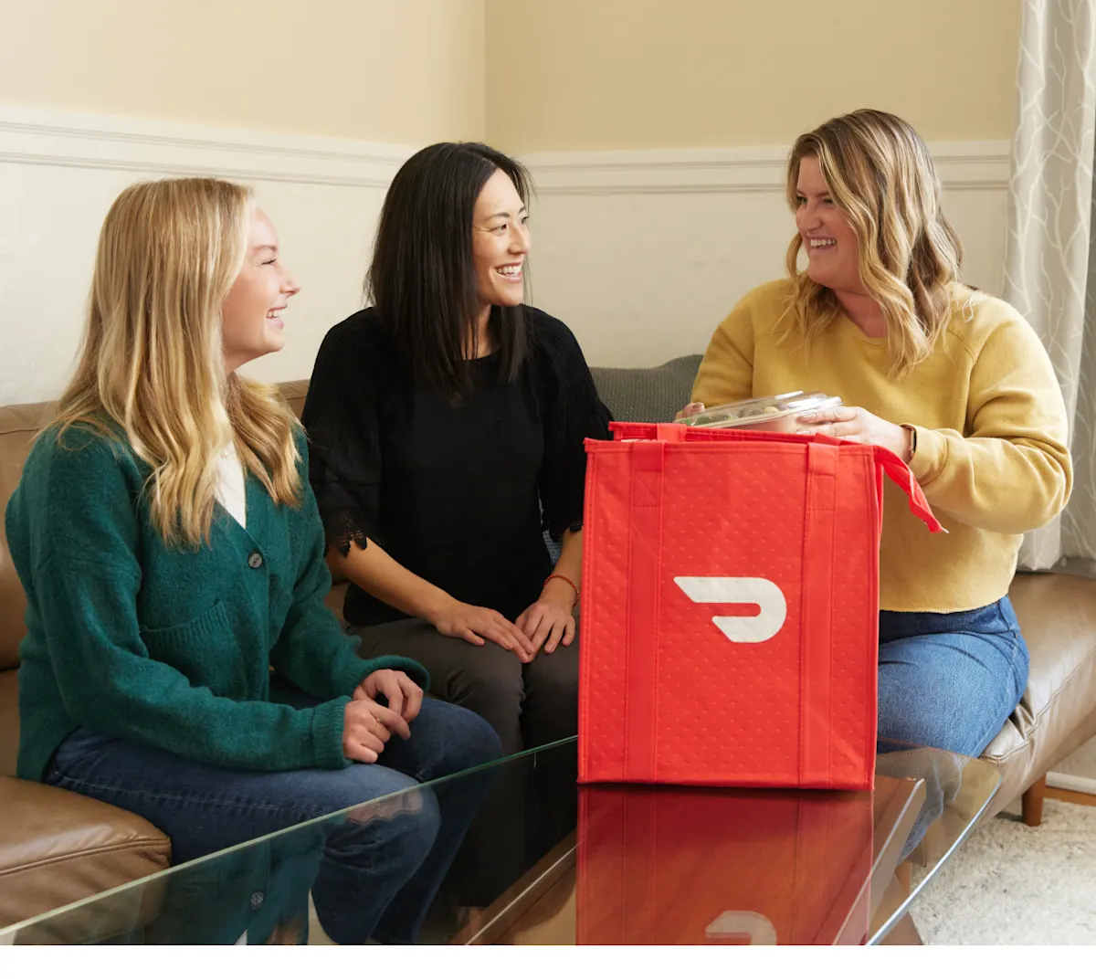 doordash lifestyle image hot bag