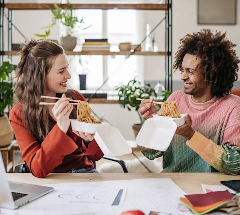 DDfB - Can Food Fix Stress - Colleagues Having Lunch