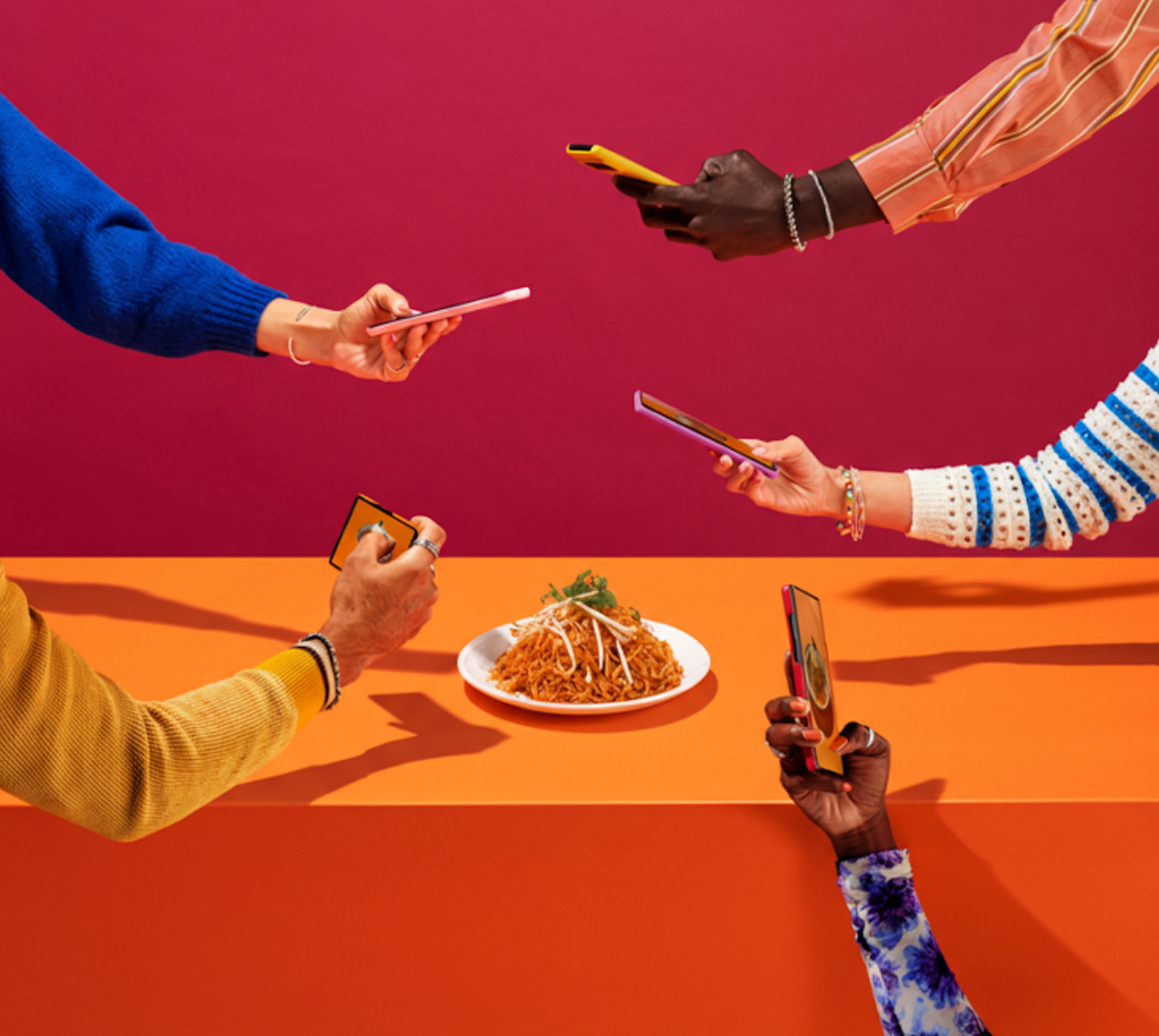 Mx Blog - Best Restaurant Marketing Tools - phones taking pictures of food / pasta