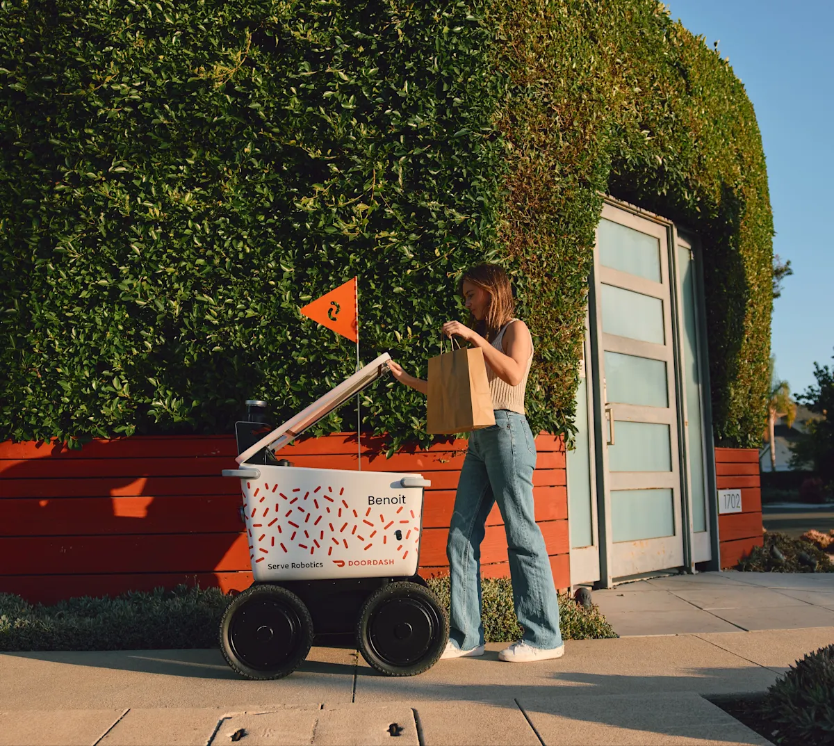 serve robotics x doordash