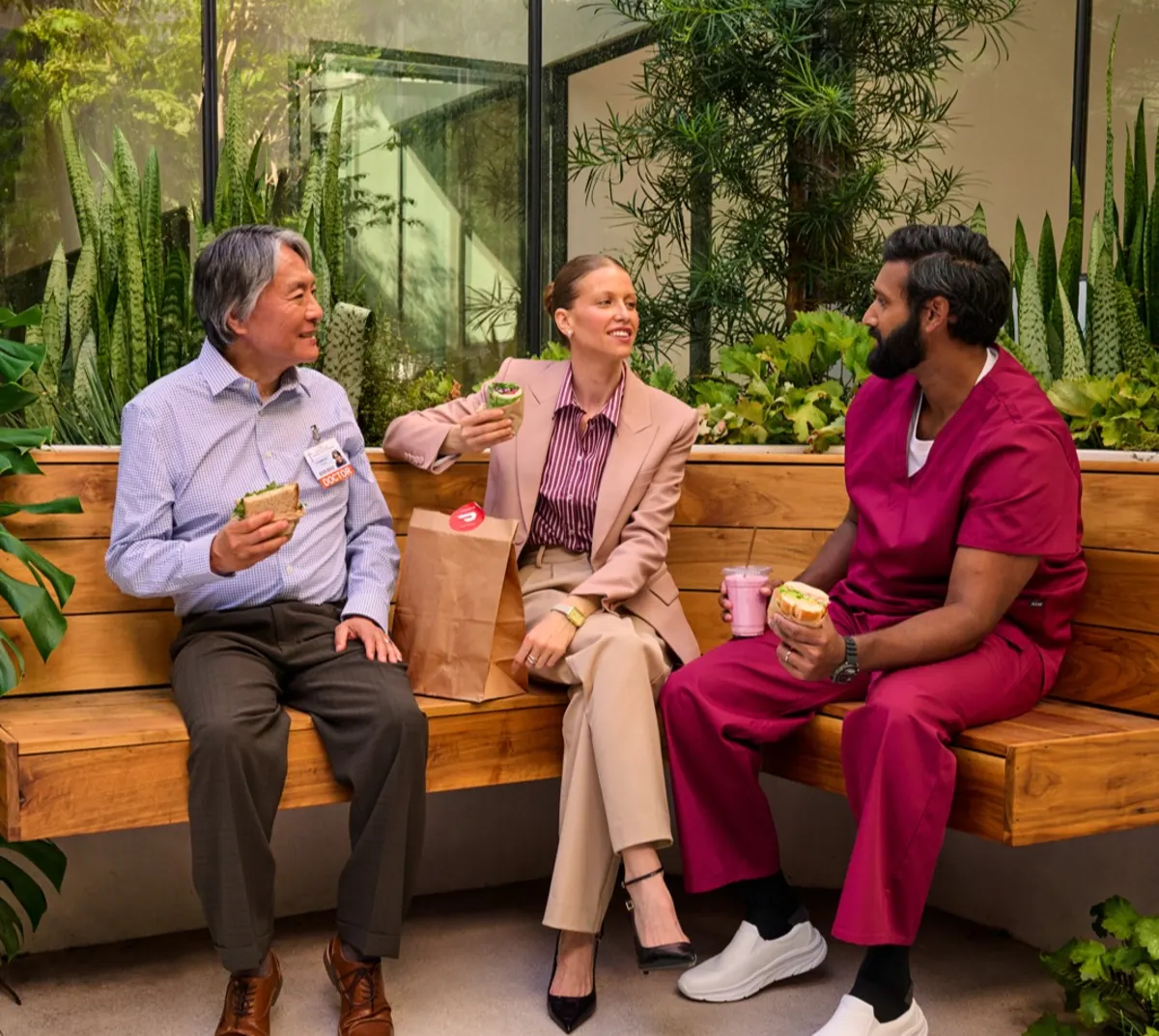 Office Breakfast Catering: 10 Ideas for Different Work Moments