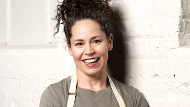 StephanieIzard portrait feature