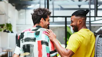 employees showing each other gratitude