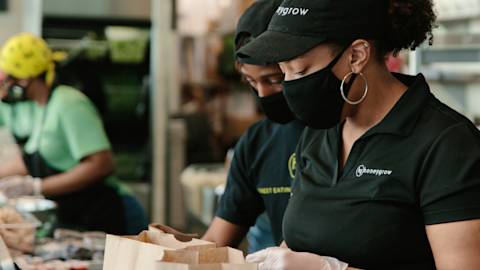 restaurant community honeygrow
