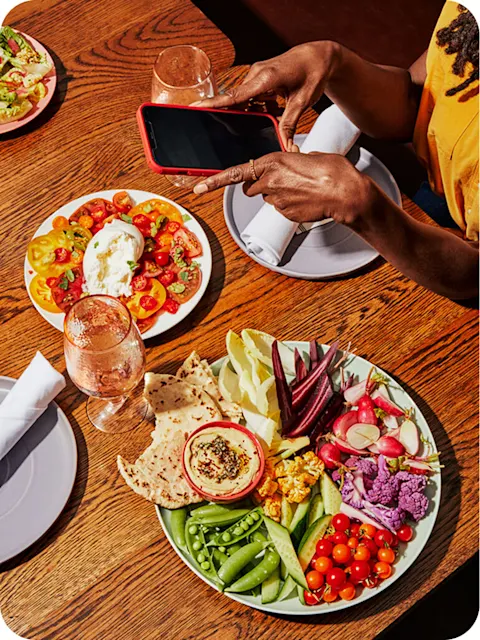 Mx - Restaurant Industry Trends Report - Hero 1