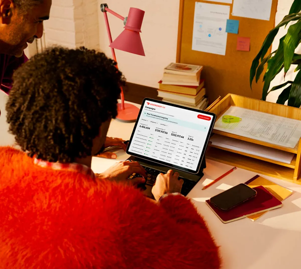 Ads Manager Reports Hero