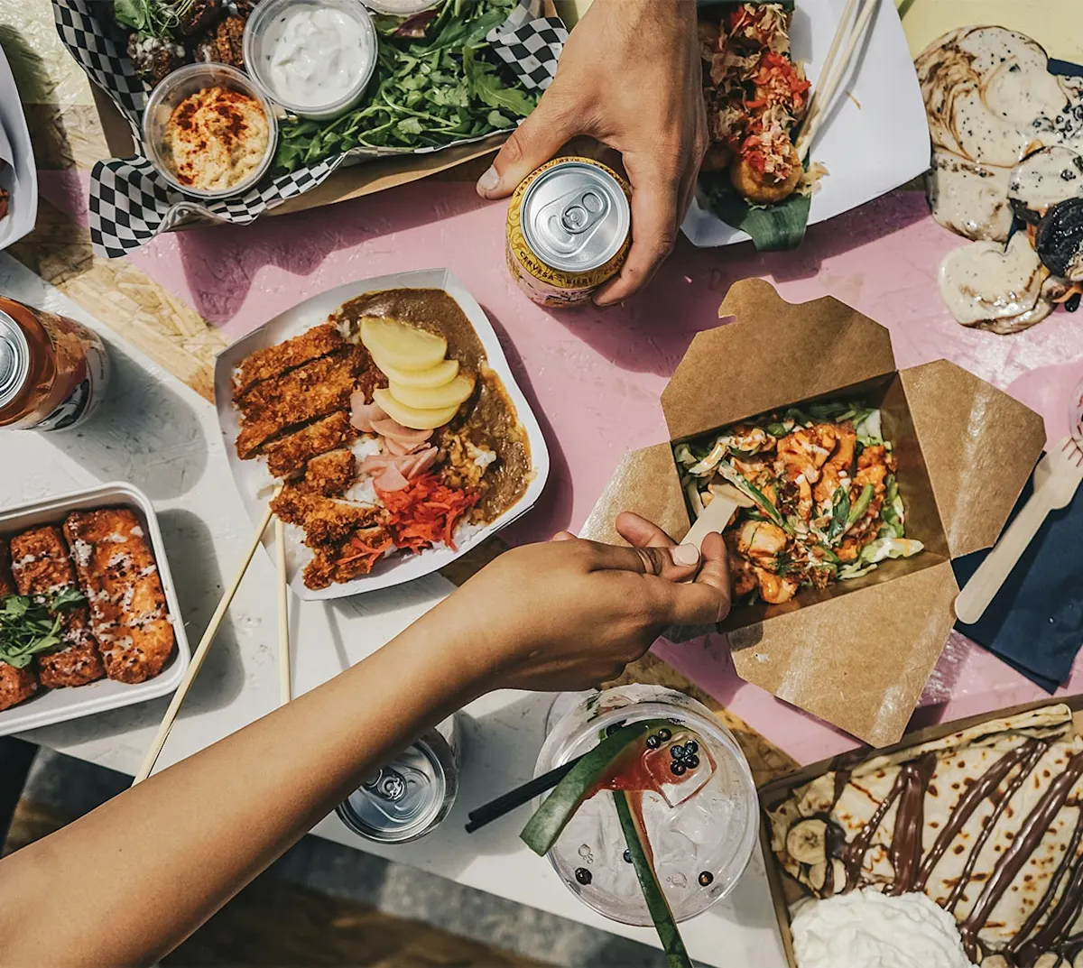 Mx Blog (US/CA/AU/NZ) - How Third-Party Delivery Services Work - Hero