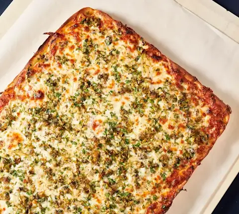 golden boy pizza - clam