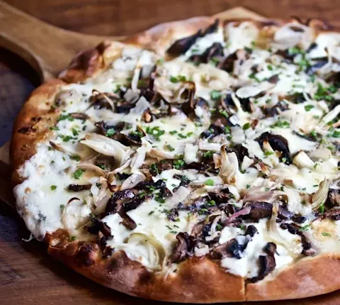Semolina Kitchen & Bar - mushroom taleggio