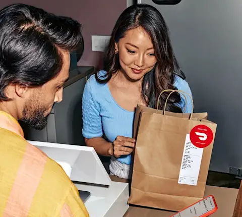 Mx - delivery takeout bag at register