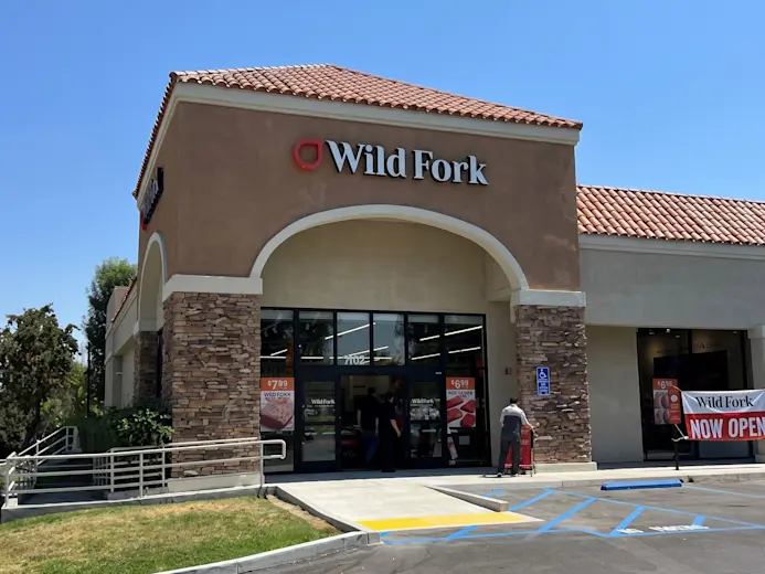 Store 9056 - Valencia - Storefront Photo