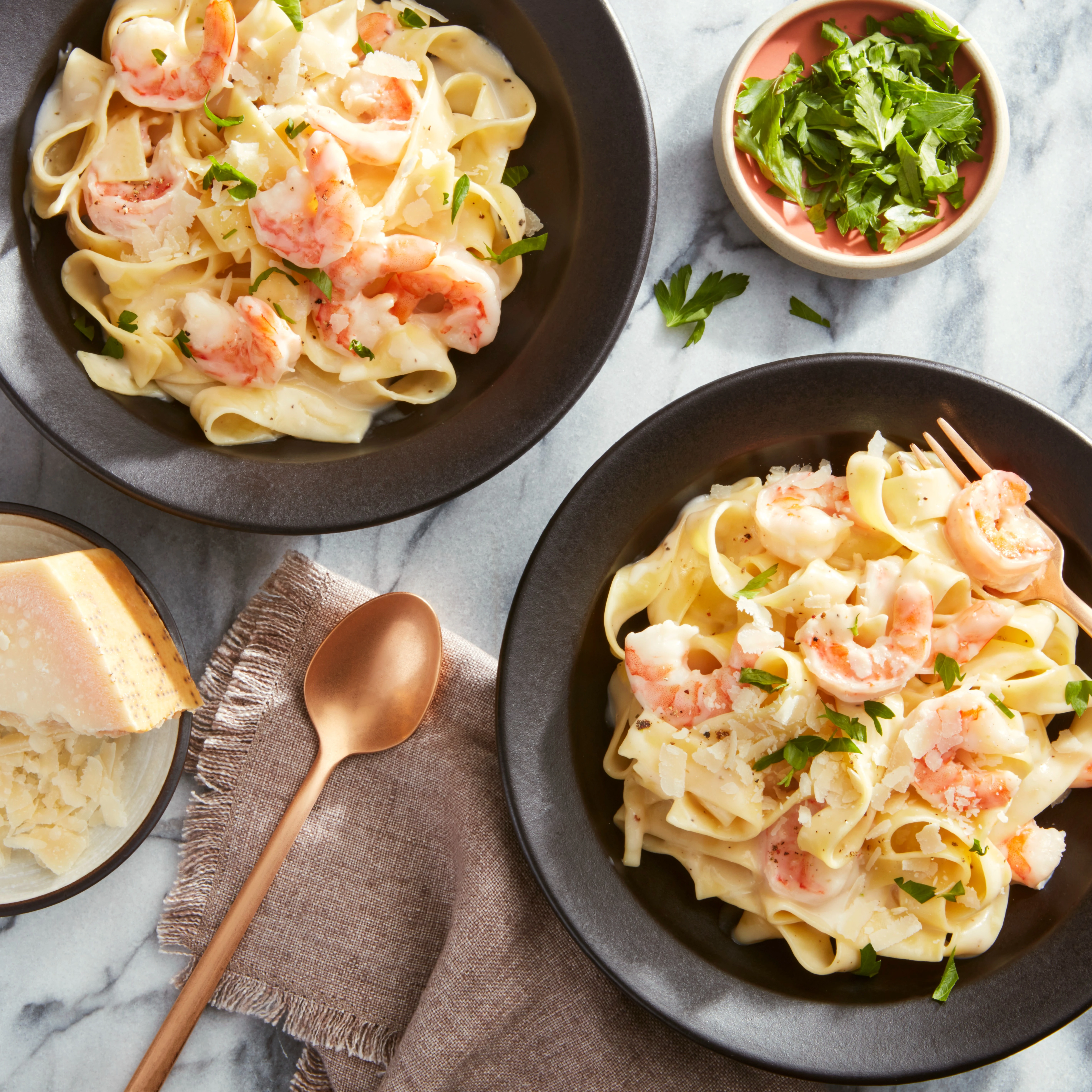 WFC 5109 Seafood Shrimp WhiteLarge31-40 Lifestyle