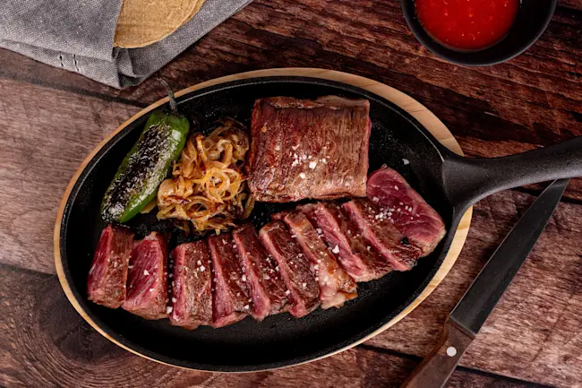 81854_WFMex_Lifestyle_Asado de Tira sin Hueso de Res Certified Angus Beef_Res Asado