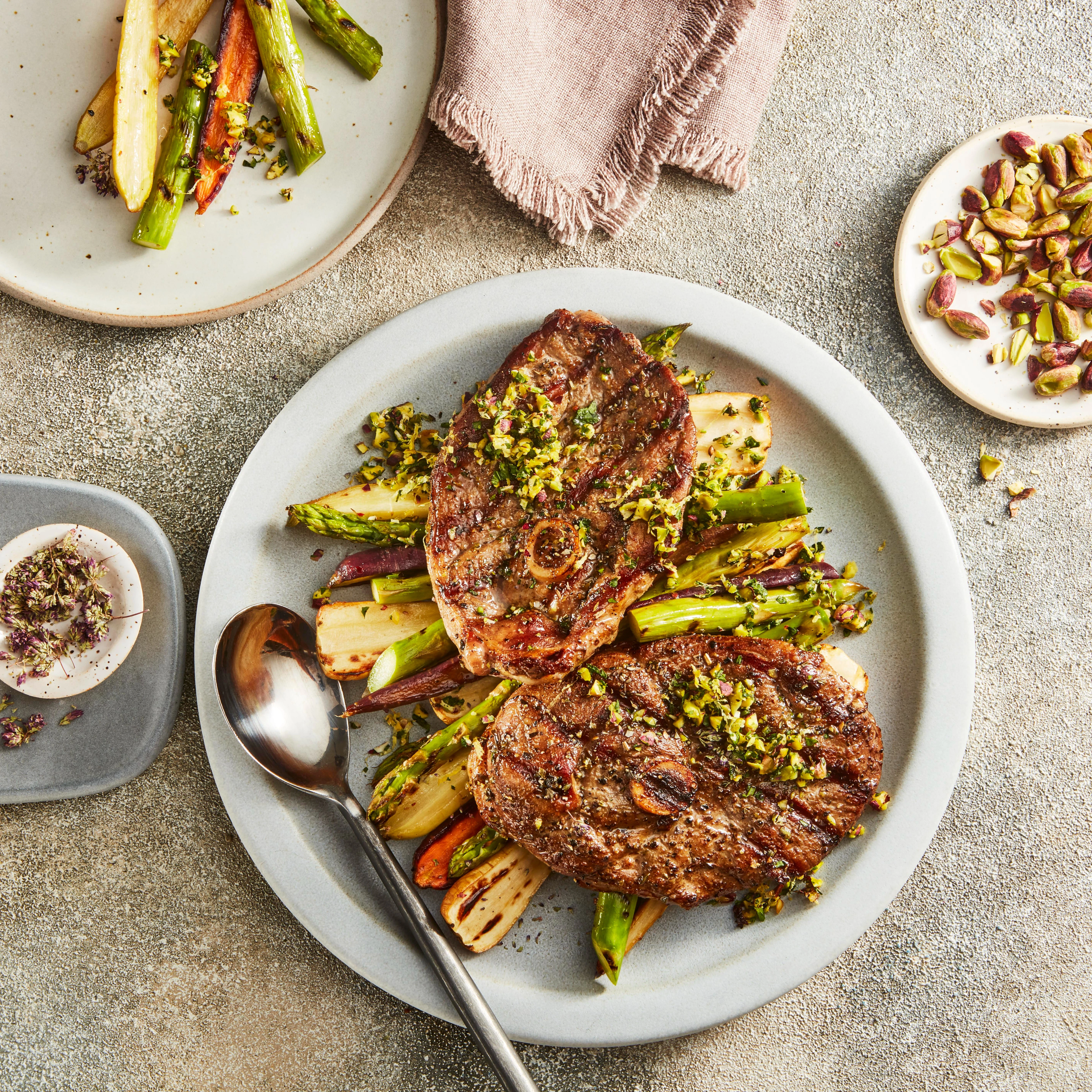 WFC 8003 NB Lamb LegSteak Lifestyle