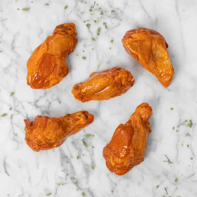 Alitas de Pollo con Salsa Buffalo