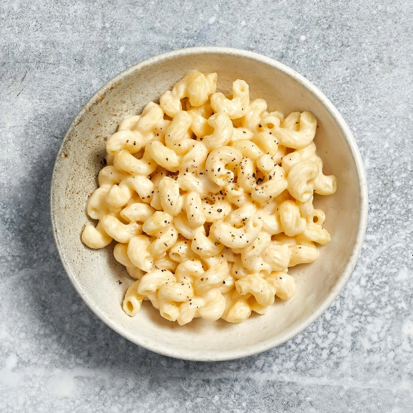 8043 WF RAW Aged White Cheddar Macaroni & Cheese Ready Meals