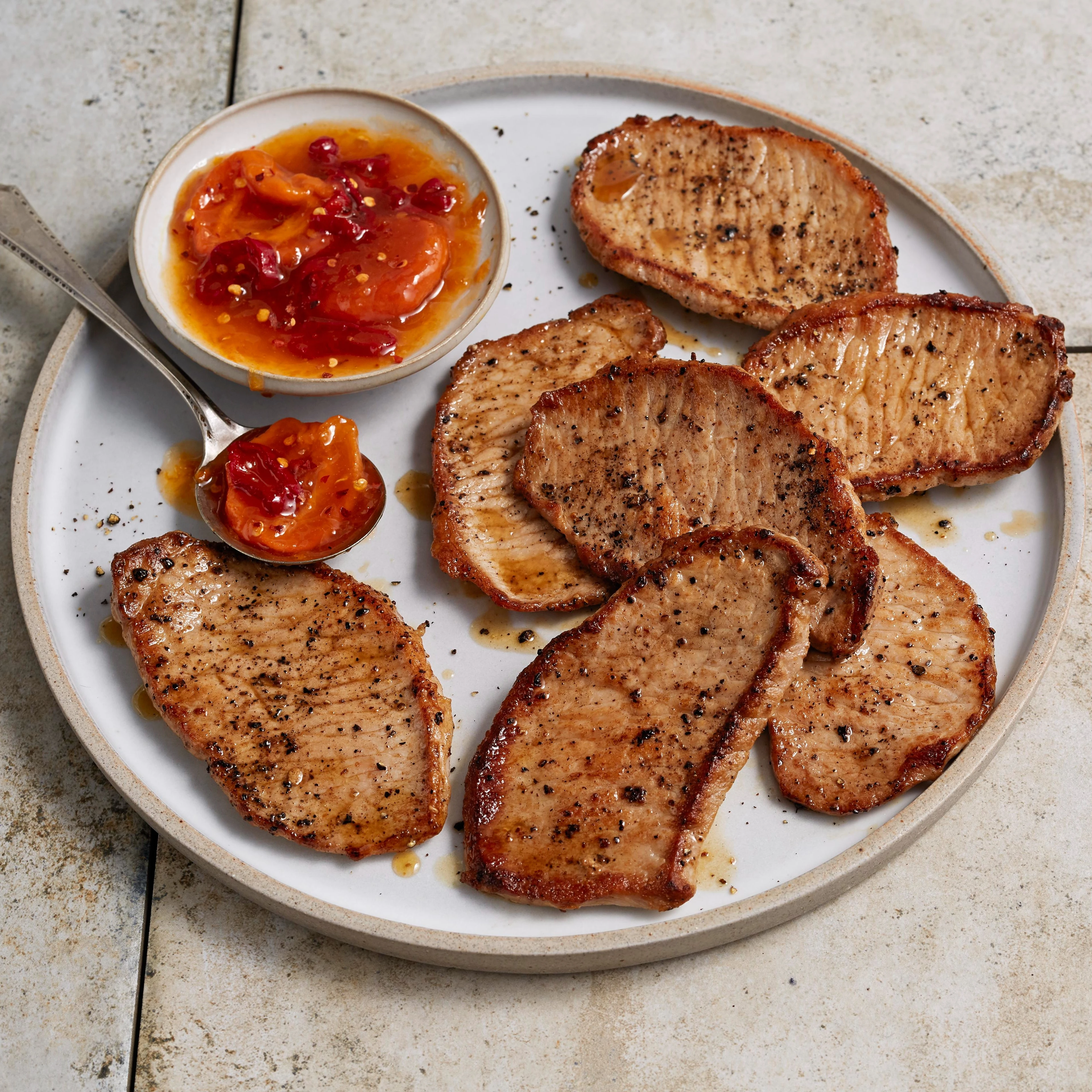 WFC 6907 Pork Chop CentreLoinThin Lifestyle