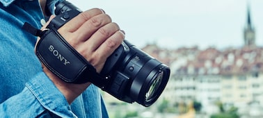 Sony FDR-AX700 4K Camcorder
