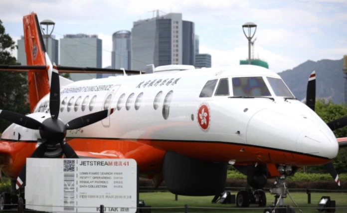 啟德郵輪碼頭-旁邊的-啟德跑道公園-航空主題-香港政府飛行服務隊定翼飛機「捷流41」