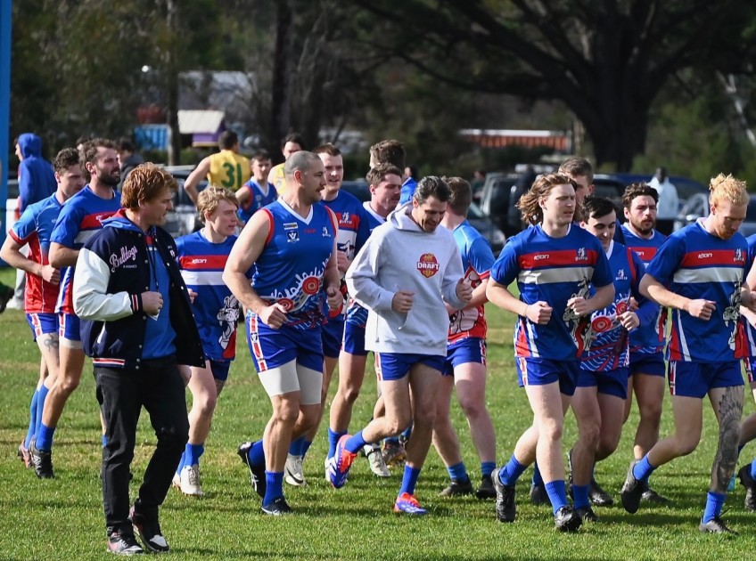 Premiership Hawk & Cat joins former Swan & Giant at Bunyip, ex-Eagle boots 11, Geelong great won’t coach on