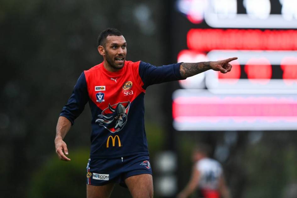 Former no.1 draft pick debuts for country club as ex-AFL pair team up for victory