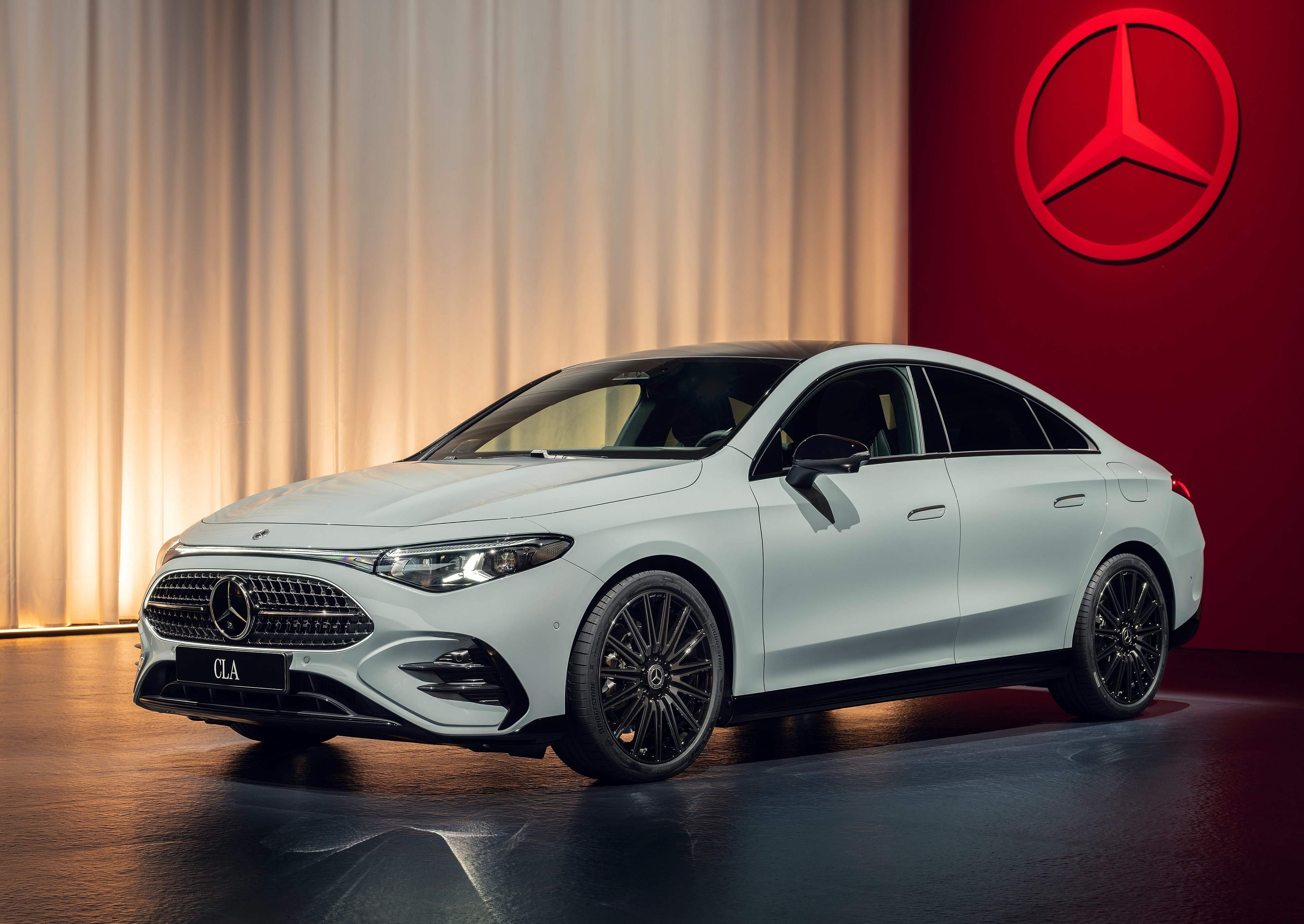 * Mercedes CLA elettrica