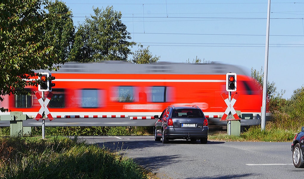 21122017-zug-oder-auto-min