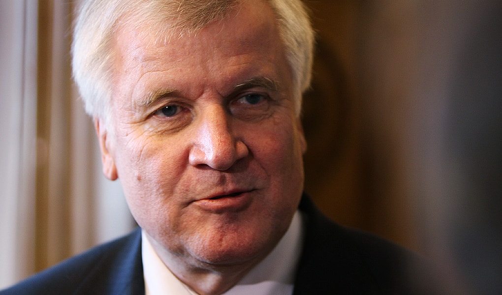 270917-seehofer-csu-min