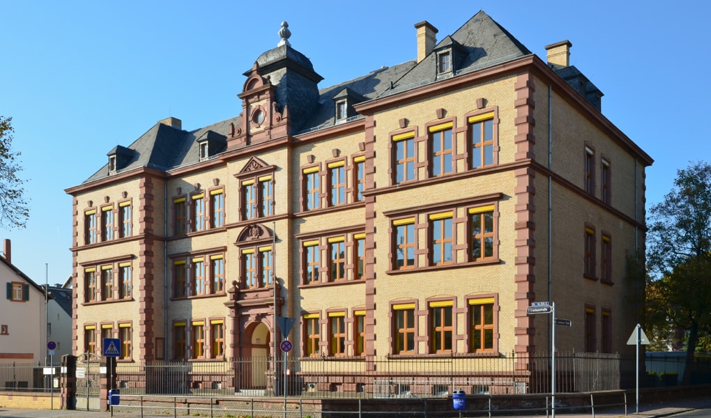 schulkleidung