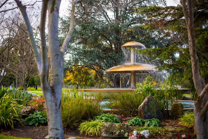 Fawkner entrance fountain 4