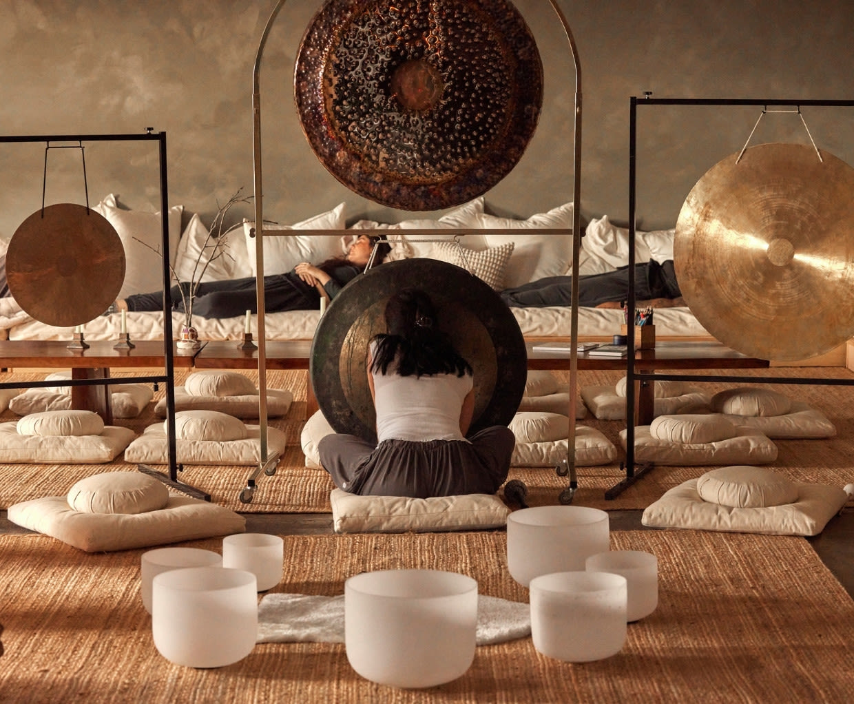 Sound bath room