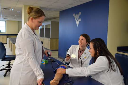Student in Skills Development Center related to the School of Pharmacy.