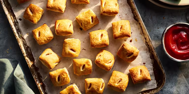 Mini Sausage Rolls web full bleed