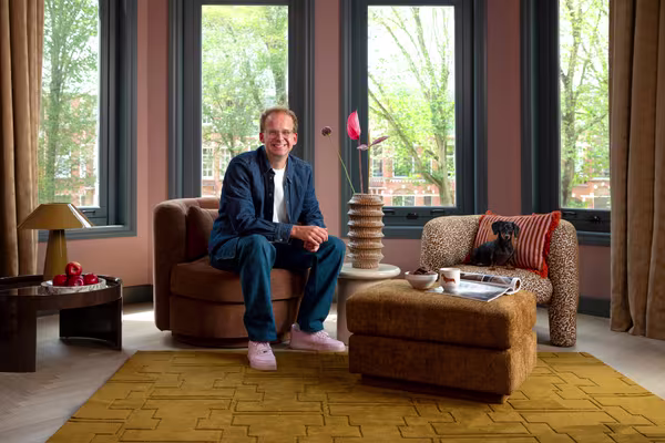 Theo-bert pot in een woonkamer met de Karwei theo-bert pot collectie