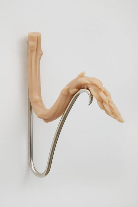 Hannah Levy
Untitled, 2020
Nickel-plated steel, silicone
26 x 19 x 2 inches
66.04 x 48.26 x 5.08 cm