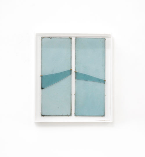 Anneke Eussen
Reconnected 03, 2022
Antique glass, hooks
15.16 x 13.19 inches
38.5 x 33.5 cm