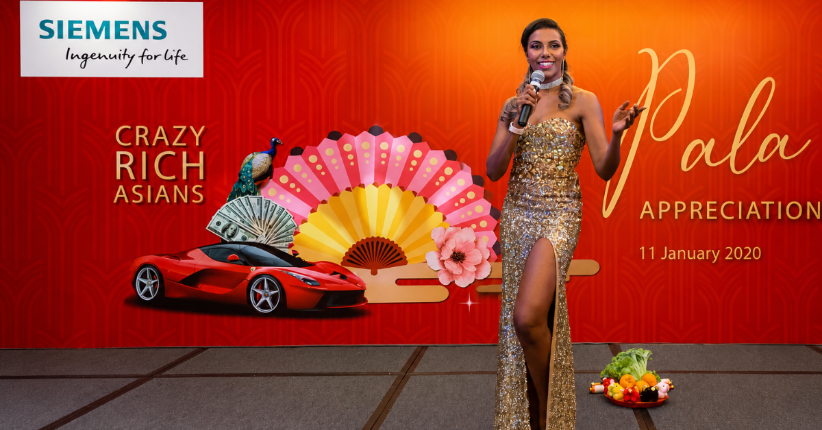 shalynn-hobelsberger-japanese-english-corporate-emcee.jpg