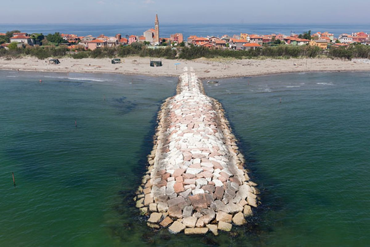 does venice italy have a beach