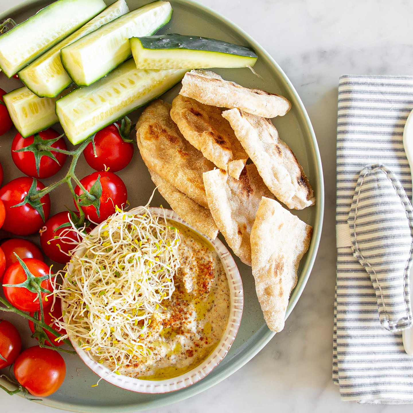 NaturaSi-Ricette-Babaganoush-di-melanzane-con-germogli-misti