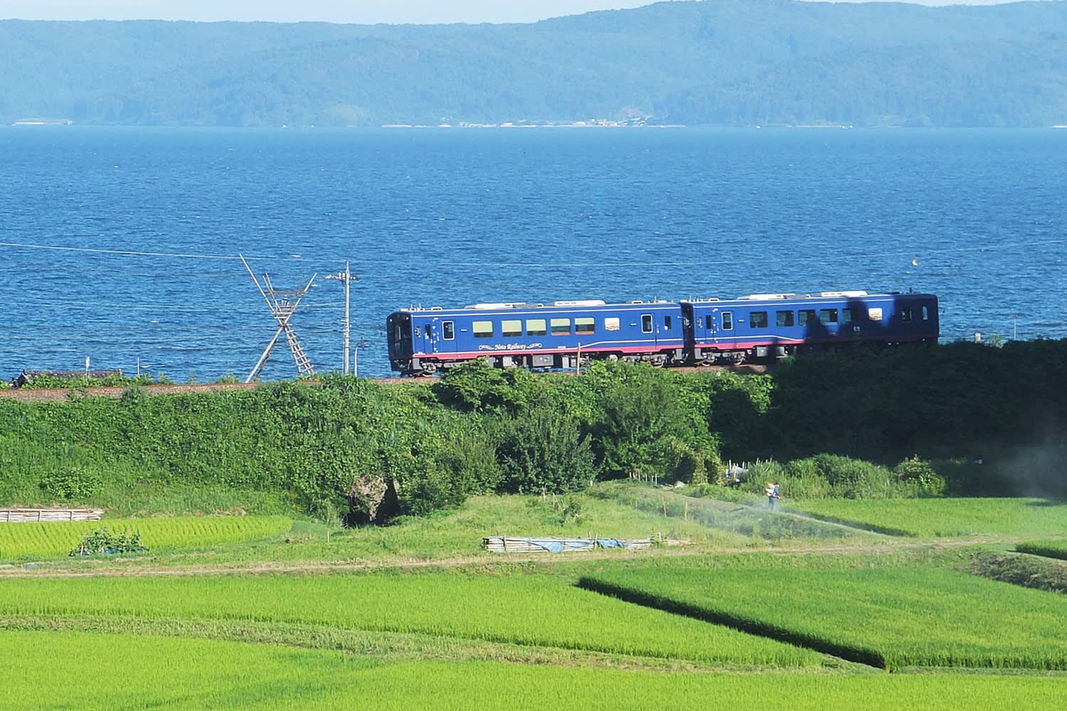 Noto Satoyama-Satoumi Sightseeing Train